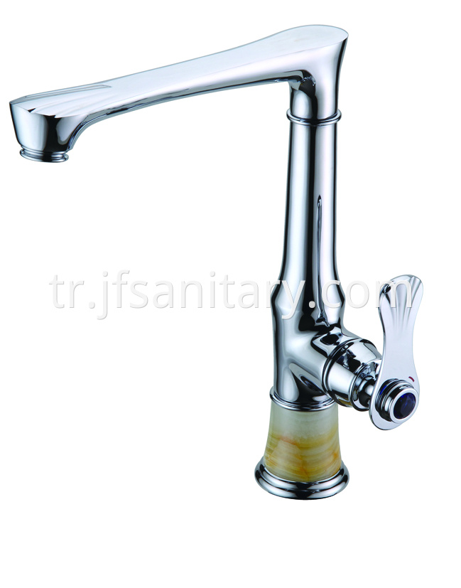 farmhouse style kitchen faucets